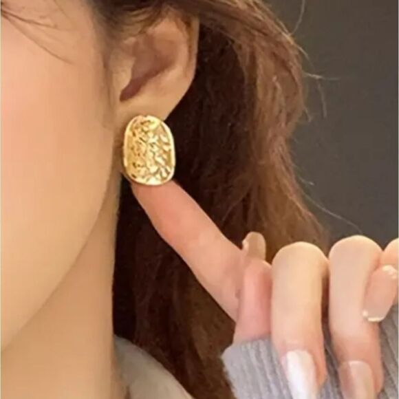 Vintage golden plated earrings - Picture 5 of 5